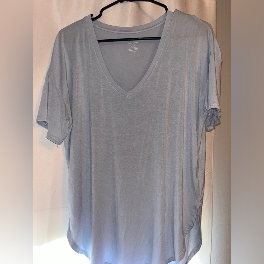 Light blue oversized basic tee